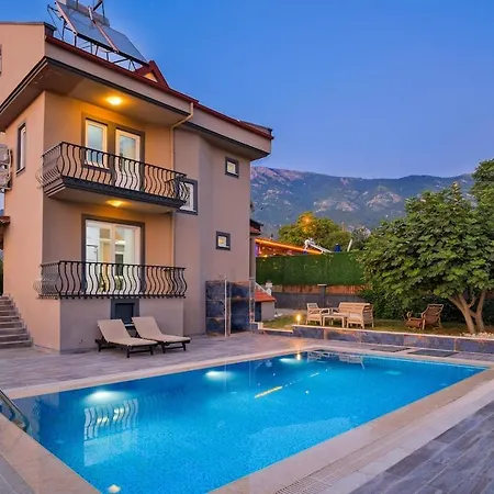 Moonshine Family Friendly Private Villa