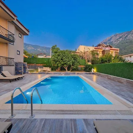 Moonshine Family Friendly Private Villa